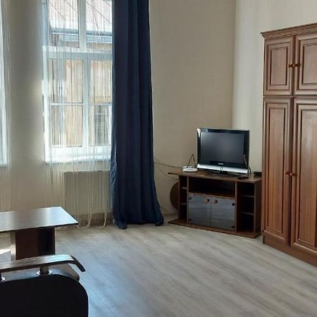 2 Bedroom Apartment On Tomashivskogo Street 7 Lemberg Exterior foto